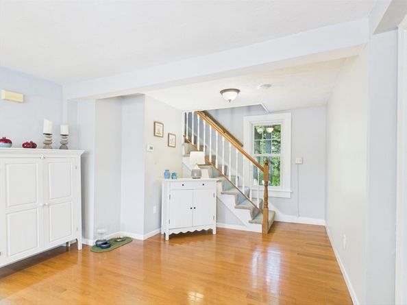 318 South St, Hanson MA 02341