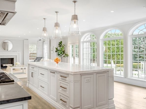 10r Martins Lane, Hingham MA 02043