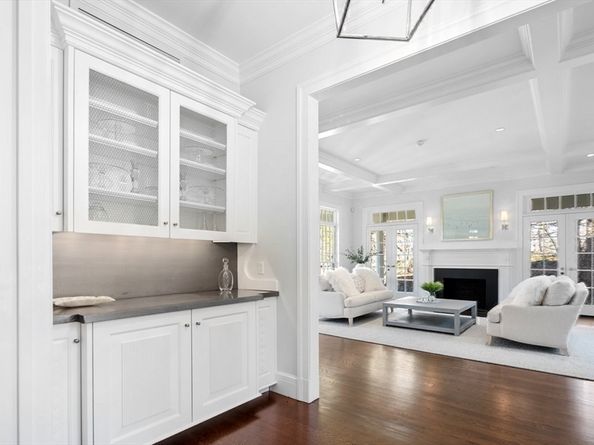 10r Martins Lane, Hingham MA 02043