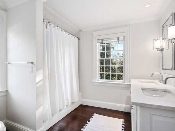 10r Martins Lane, Hingham MA 02043