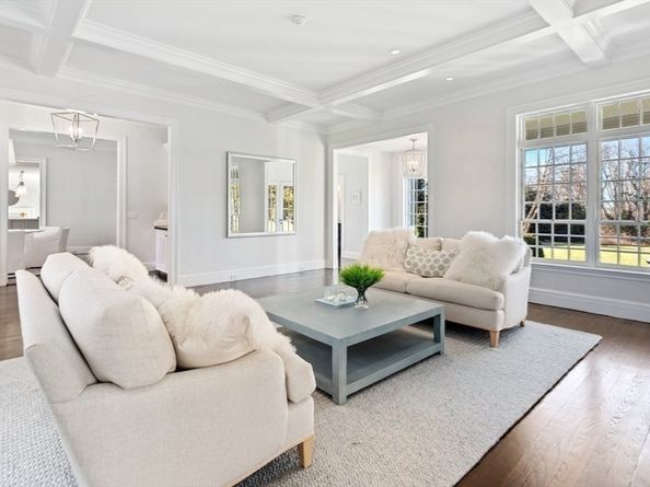 10r Martins Lane, Hingham MA 02043