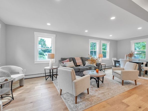 63 North St, Grafton MA 01519