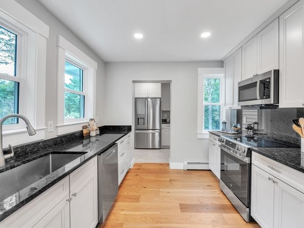 63 North St, Grafton MA 01519