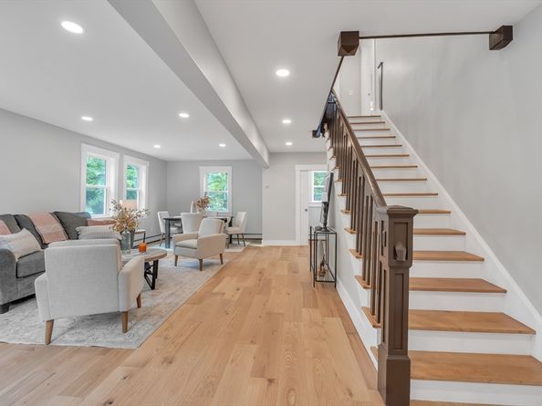 63 North St, Grafton MA 01519