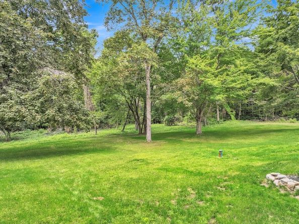 63 North St, Grafton MA 01519