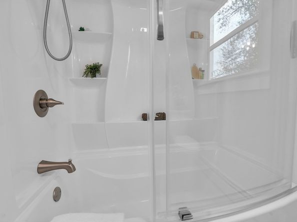 63 North St, Grafton MA 01519