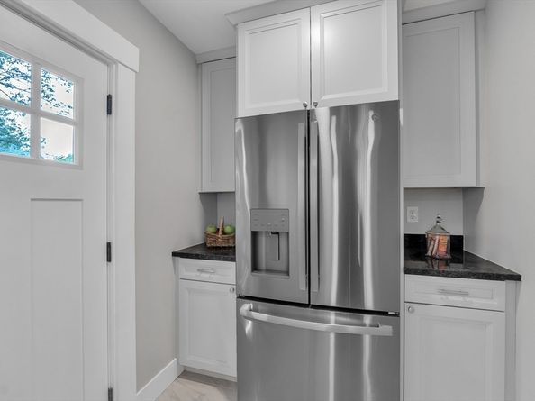 63 North St, Grafton MA 01519