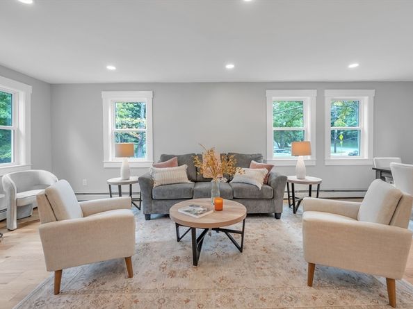 63 North St, Grafton MA 01519