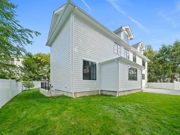 42 Bow Road, Newton MA 02459