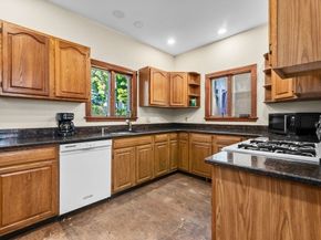 26 Oakland St, Newburyport MA 01950