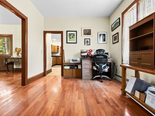 26 Oakland St, Newburyport MA 01950