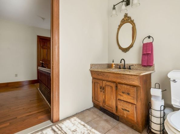 26 Oakland St, Newburyport MA 01950