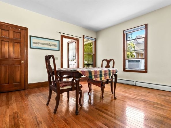 26 Oakland St, Newburyport MA 01950