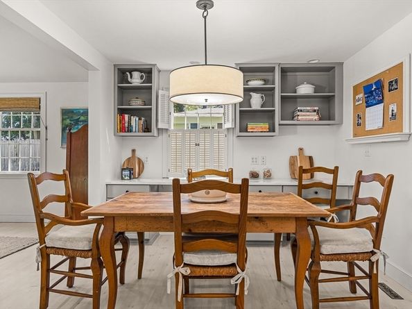 61 Mayo Road, Wellesley MA 02482