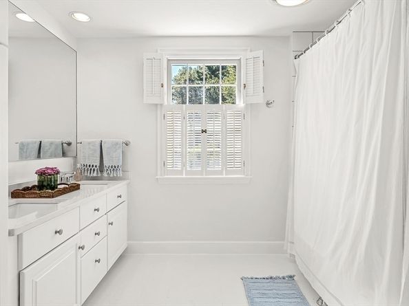 61 Mayo Road, Wellesley MA 02482