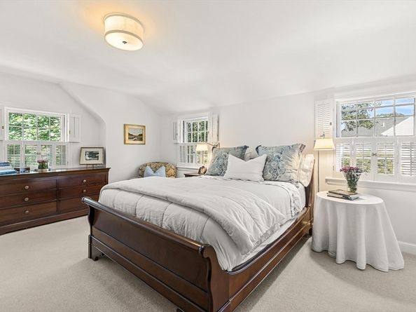 61 Mayo Road, Wellesley MA 02482