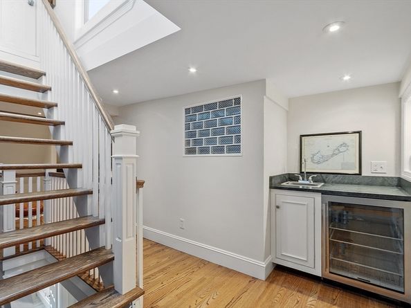 178 Commonwealth PH, Boston MA 02116