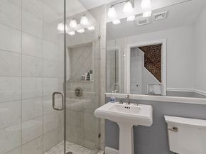 178 Commonwealth PH, Boston MA 02116