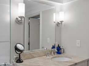 178 Commonwealth PH, Boston MA 02116