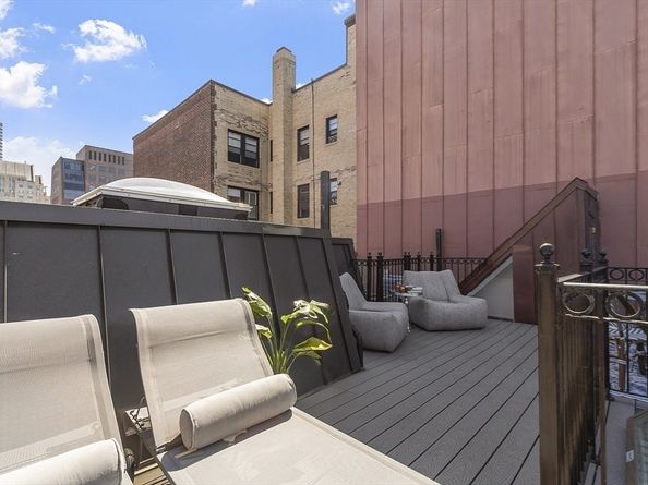 178 Commonwealth PH, Boston MA 02116