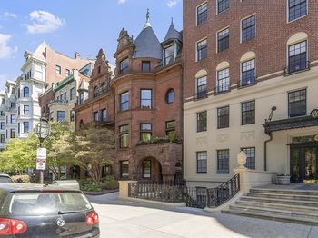 178 Commonwealth
