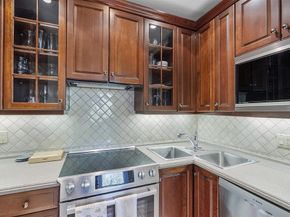 178 Commonwealth PH, Boston MA 02116