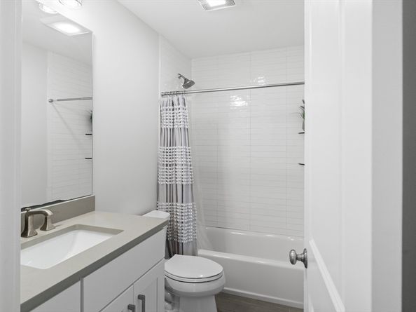 96 East Side Parkway 96, Newton MA 02458