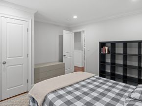 96 East Side Parkway 96, Newton MA 02458