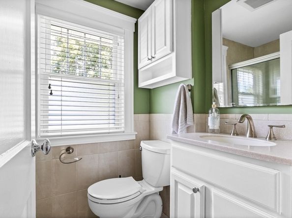 17 Woburn St, Medford MA 02155
