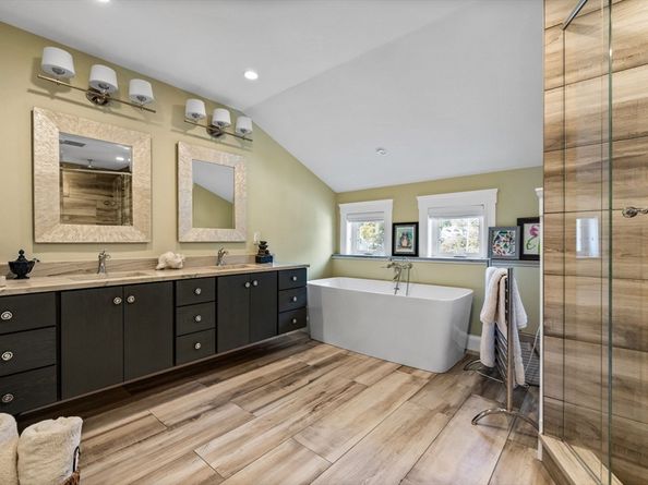 17 Woburn St, Medford MA 02155