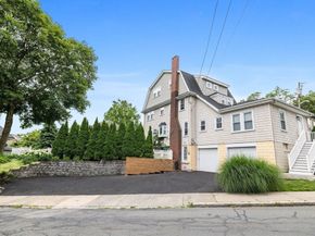 17 Woburn St, Medford MA 02155