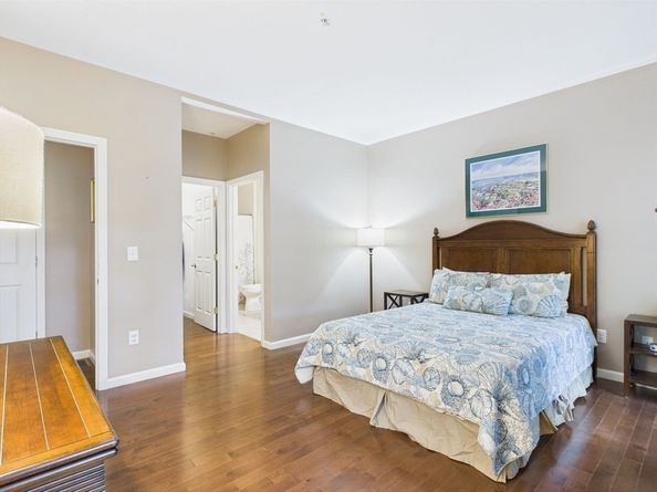 40 Sanctuary Ln 40, Hopkinton MA 01748