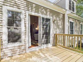 40 Sanctuary Ln 40, Hopkinton MA 01748