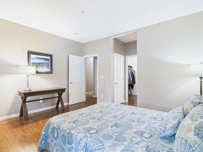 40 Sanctuary Ln 40, Hopkinton MA 01748