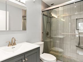 42 8th 2306, Boston MA 02129