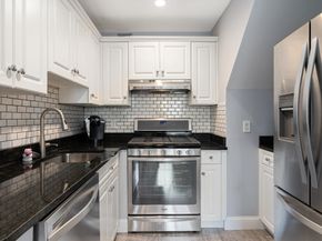 42 8th 2306, Boston MA 02129