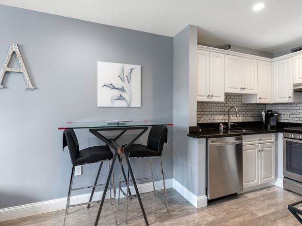 42 8th 2306, Boston MA 02129