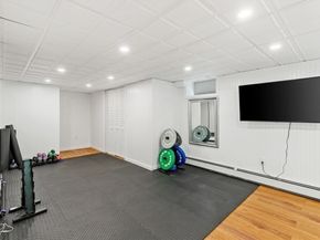 73 Locksley Rd, Lynnfield MA 01940