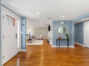 73 Locksley Rd, Lynnfield MA 01940