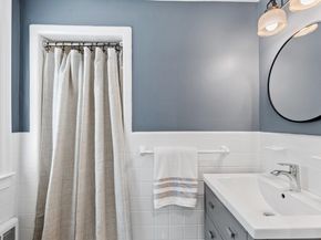 73 Locksley Rd, Lynnfield MA 01940