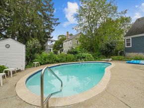 135 Fort Ave, Salem MA 01970