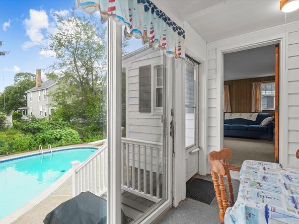 135 Fort Ave, Salem MA 01970