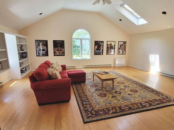 52 Mayfair Dr, Boxborough MA 01719