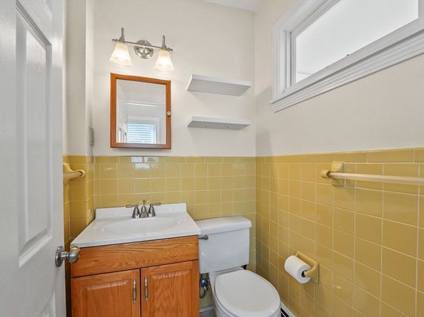 69 Dustin Street, Worcester MA 01604