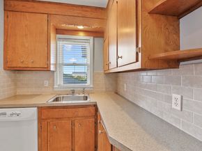 69 Dustin Street, Worcester MA 01604