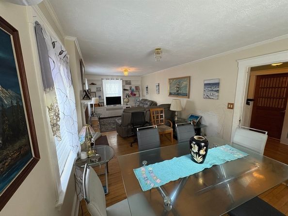 213 Woodland Ave, Gardner MA 01440