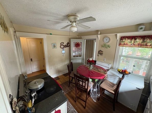 213 Woodland Ave, Gardner MA 01440