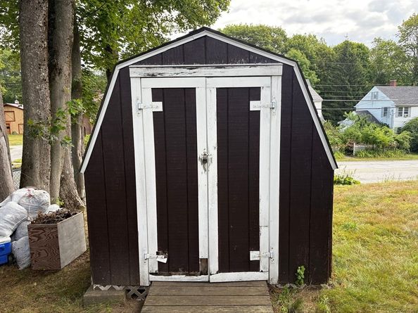 213 Woodland Ave, Gardner MA 01440