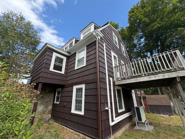 213 Woodland Ave, Gardner MA 01440