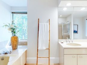 232 Allandale Rd 2D, Boston MA 02467